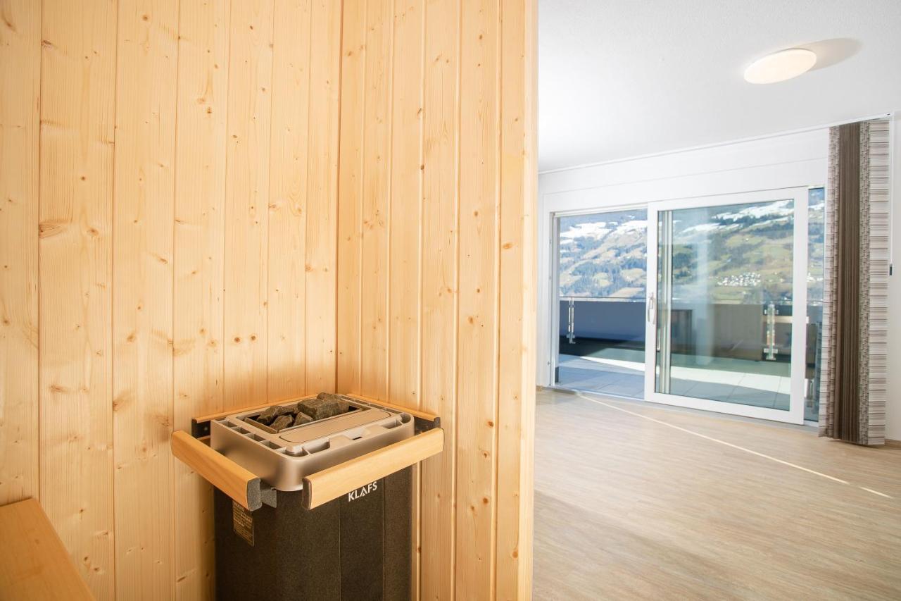 H21 - Modernes Ferienhaus 145Qm, 4Sz, Wellnessbereich Mit Sauna Und Dachterrasse Mit Panoramablick, Kuehlen Und Heizen Mit Geothermie Fügen Buitenkant foto