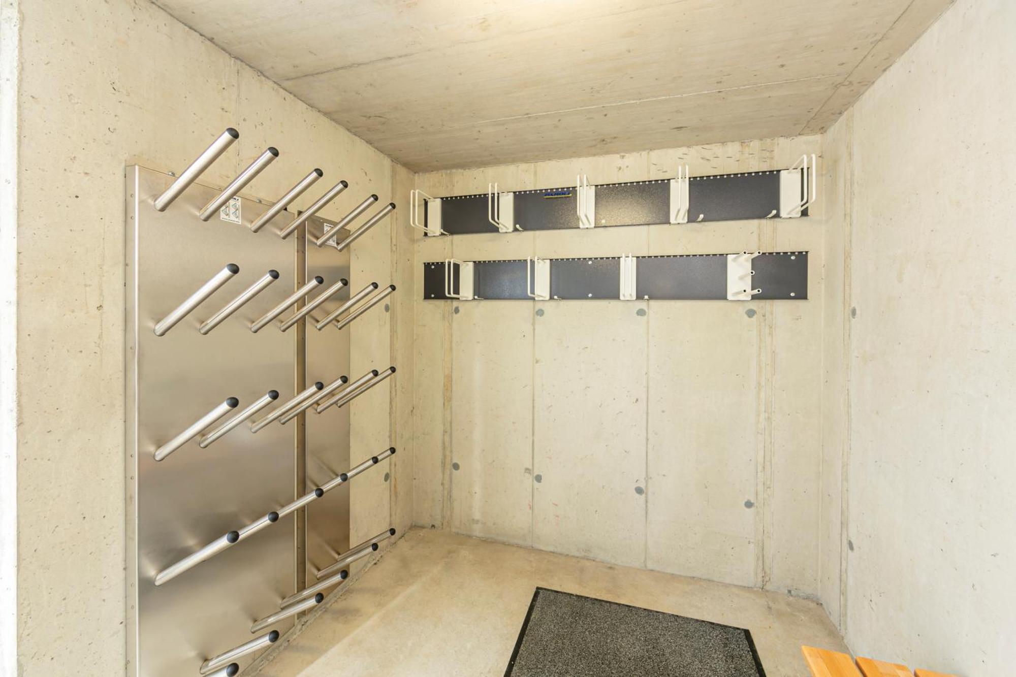 H21 - Modernes Ferienhaus 145Qm, 4Sz, Wellnessbereich Mit Sauna Und Dachterrasse Mit Panoramablick, Kuehlen Und Heizen Mit Geothermie Fügen Buitenkant foto